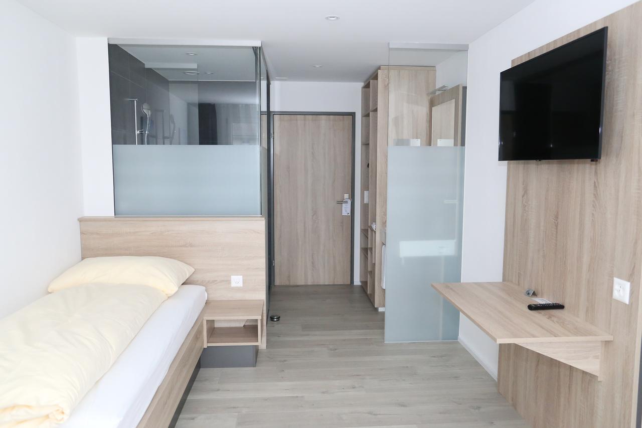 Kuttigen Hotel Traube Garni מראה חיצוני תמונה