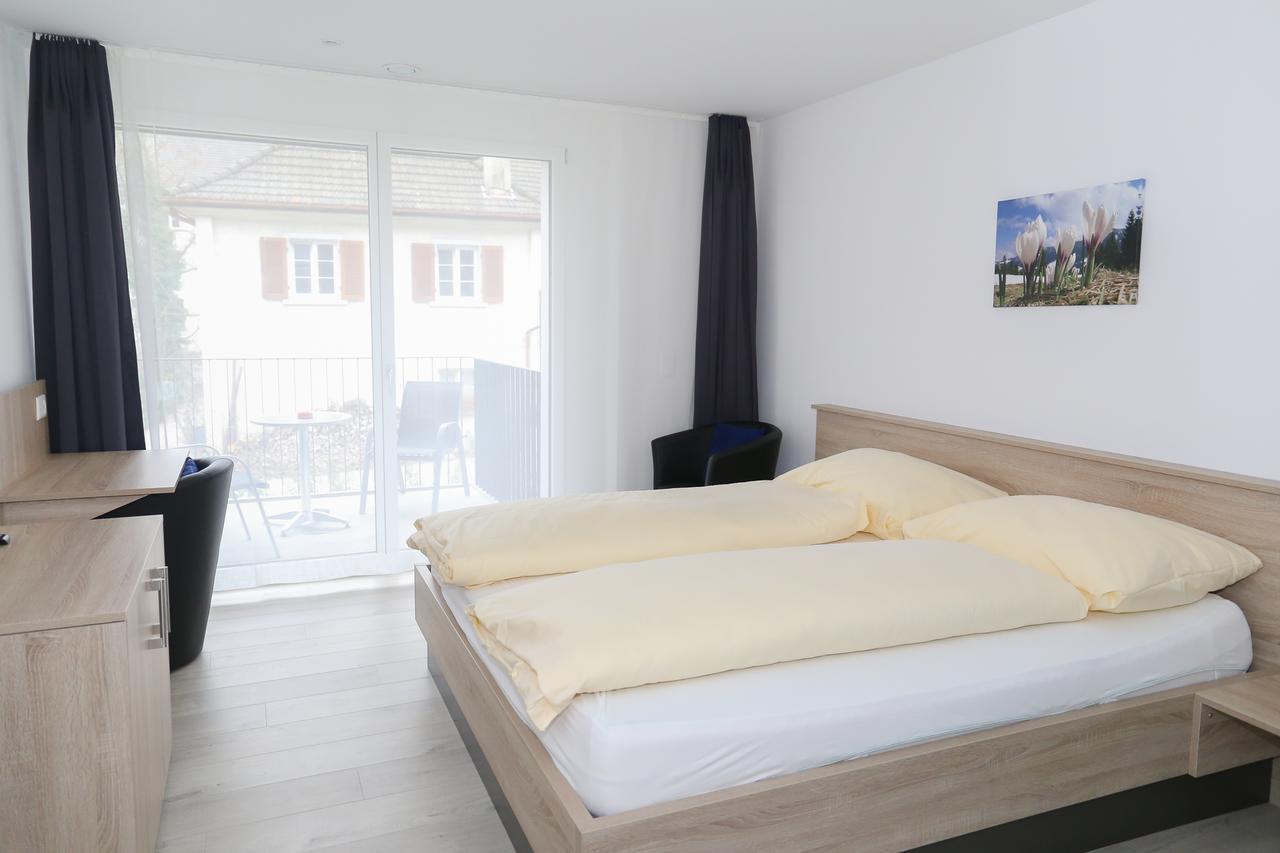 Kuttigen Hotel Traube Garni מראה חיצוני תמונה